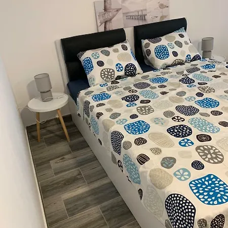 Apartment Garsoniera De La Mare *